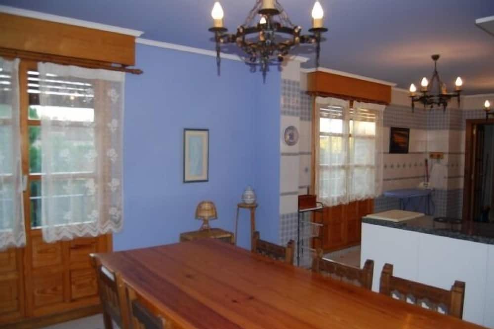 Photo of Kitchen in Badaran