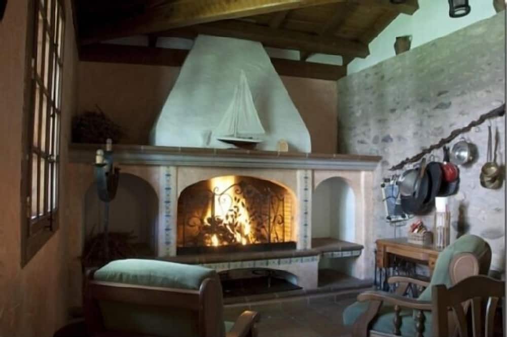 Photo of Livingroom in Badaran