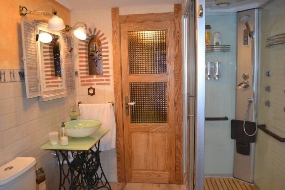 Photo of Bathroom in Aguilar de Campoo
