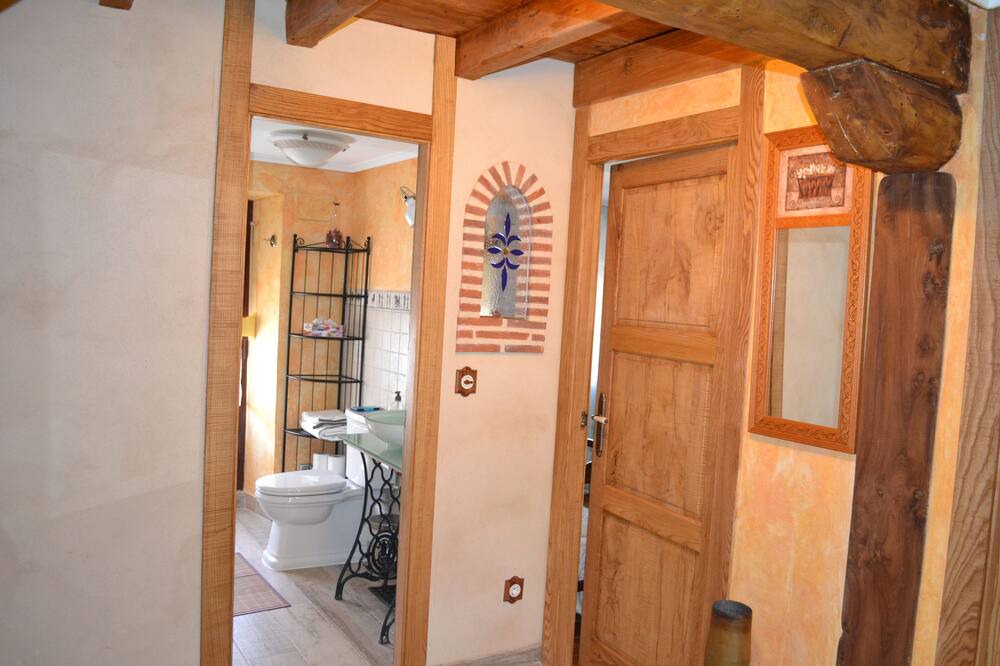 Photo of Bathroom in Aguilar de Campoo