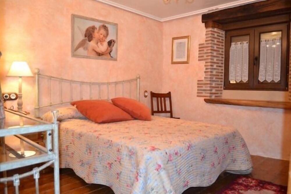 Photo of Bedroom in Aguilar de Campoo