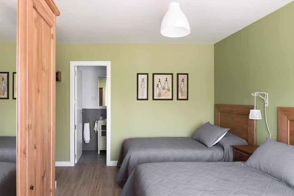 Photo of Bedroom in Castillejo de Mesleon
