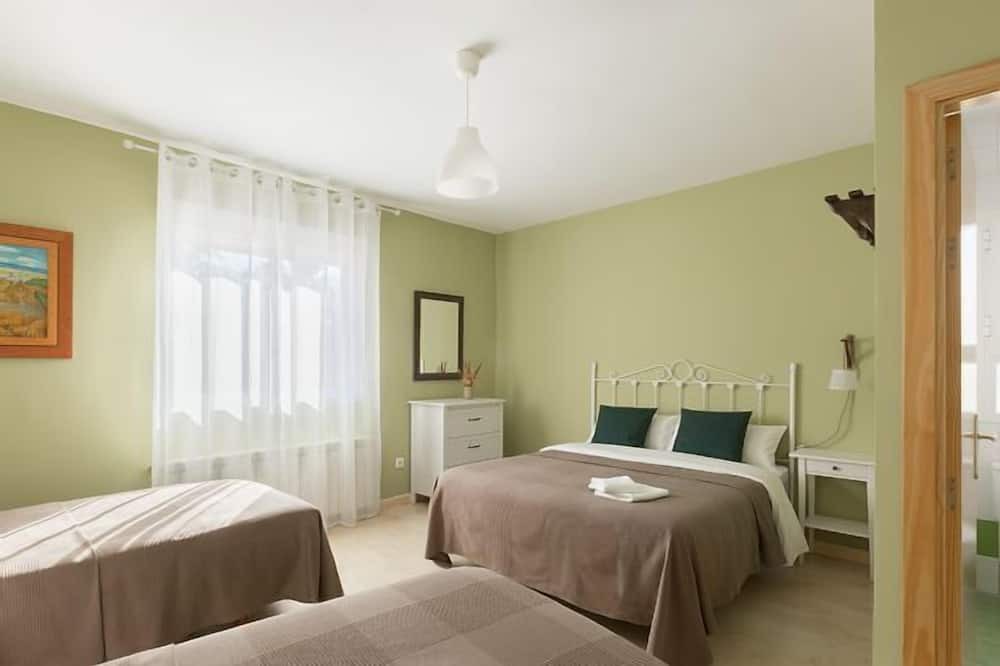 Photo of Bedroom in Castillejo de Mesleon