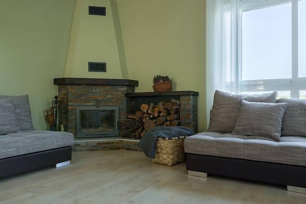 Photo of Livingroom in Castillejo de Mesleon