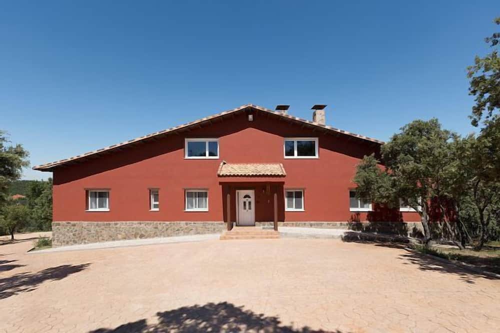 Photo of Outdoor in Castillejo de Mesleon