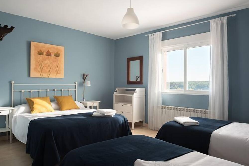 Photo of Bedroom in Castillejo de Mesleon
