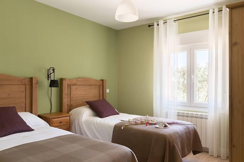 Photo of Bedroom in Castillejo de Mesleon