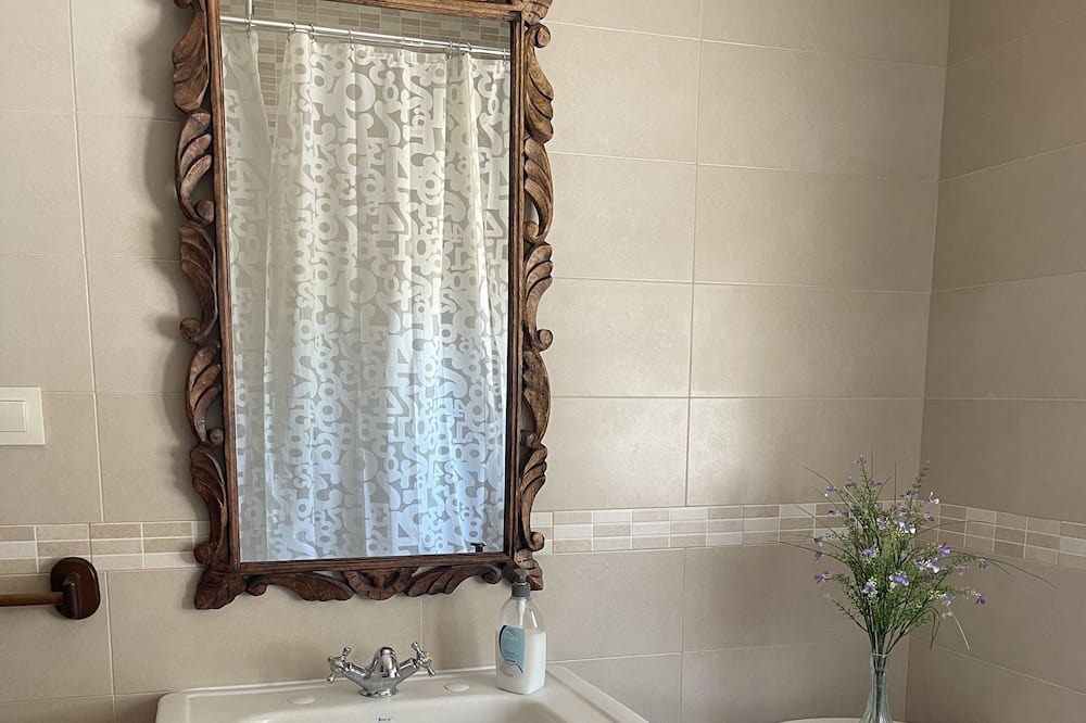 Photo of Bathroom in Quesada