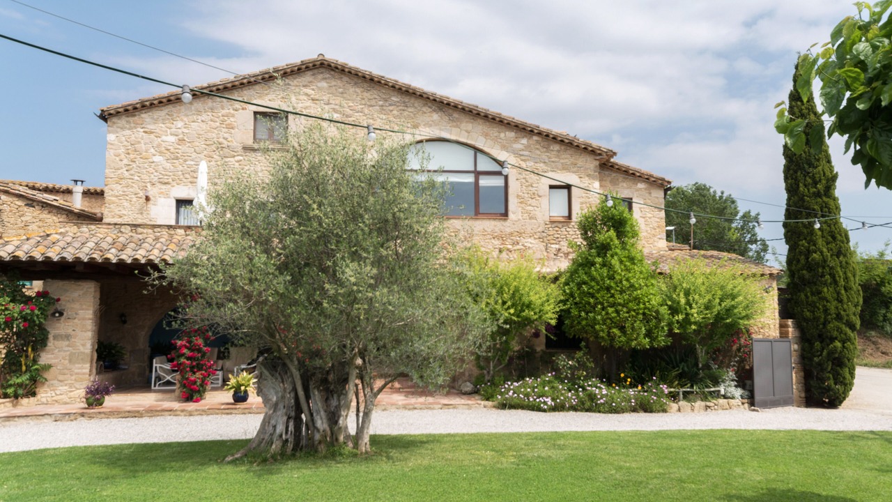 Photo of Outdoor in Llampaies