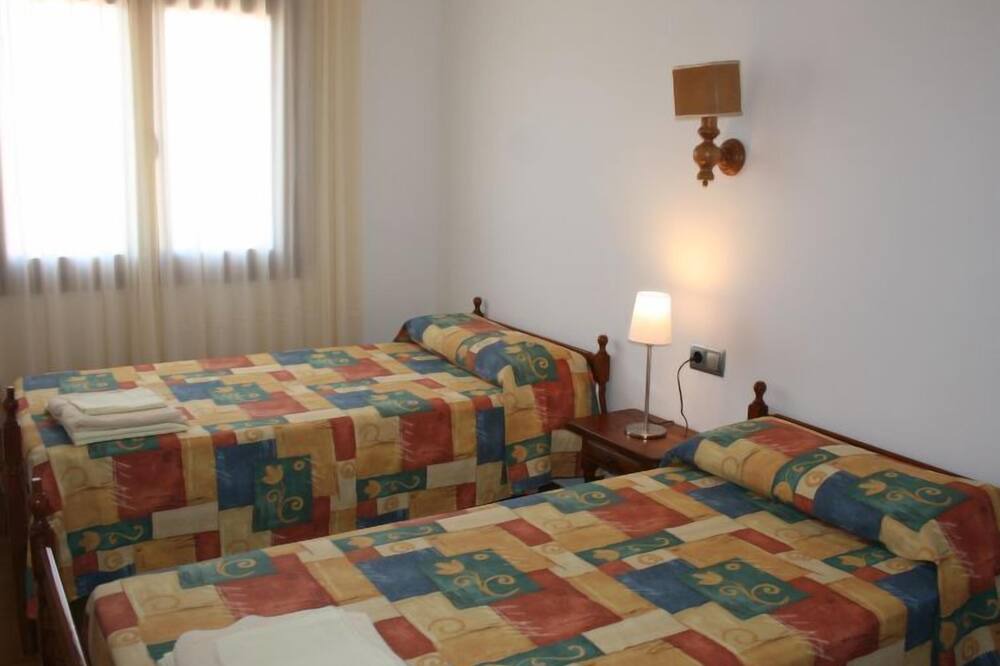 Photo of Bedroom in Pals