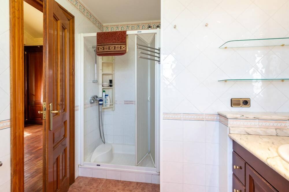 Photo of Bathroom in Padul