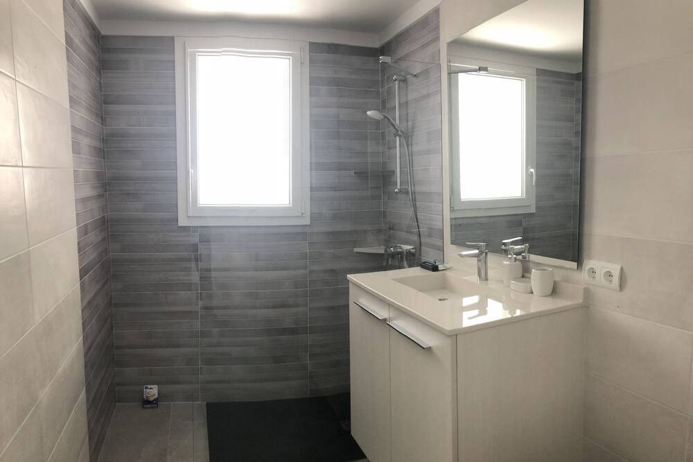 Photo of Bathroom in Cadaques