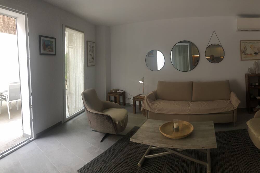 Photo of Livingroom in Cadaques