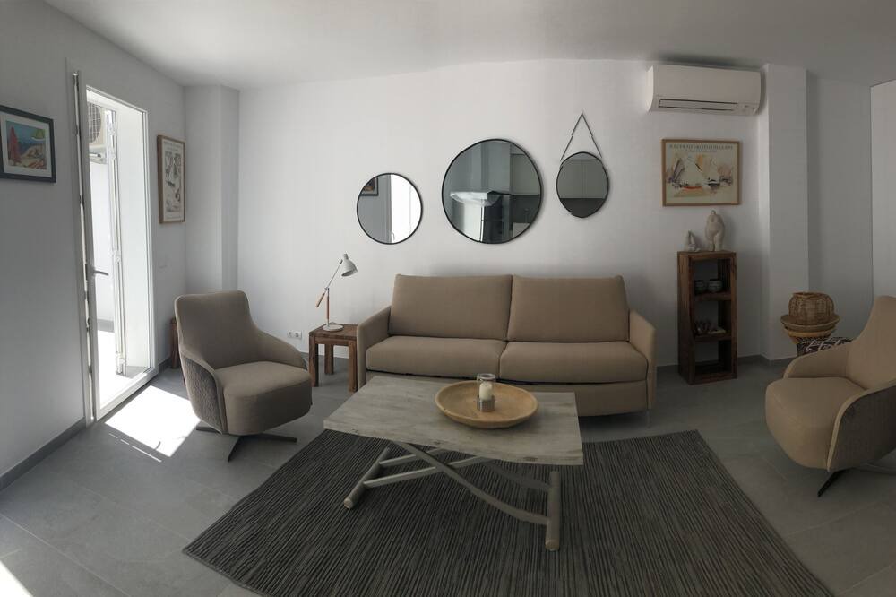 Photo of Livingroom in Cadaques