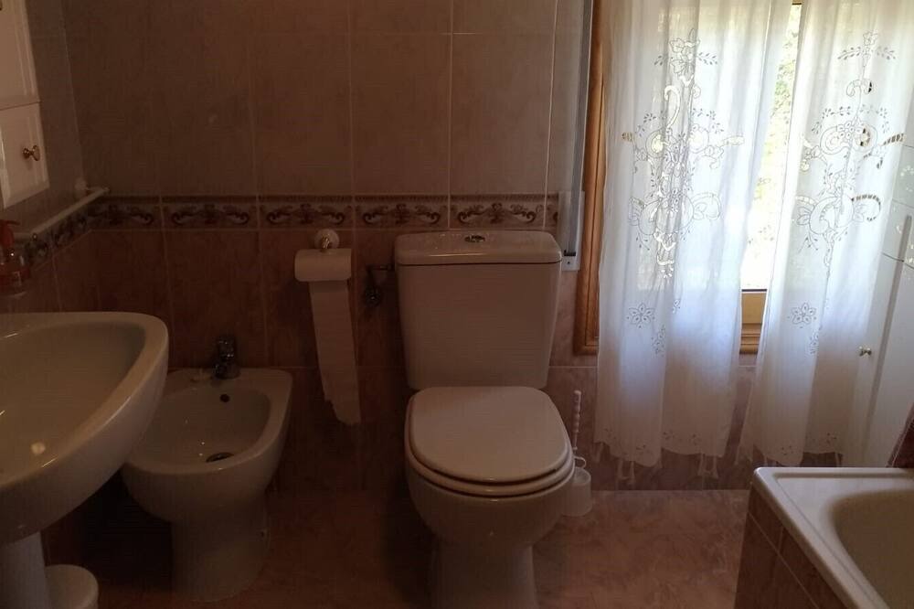Photo of Bathroom in Vadillos