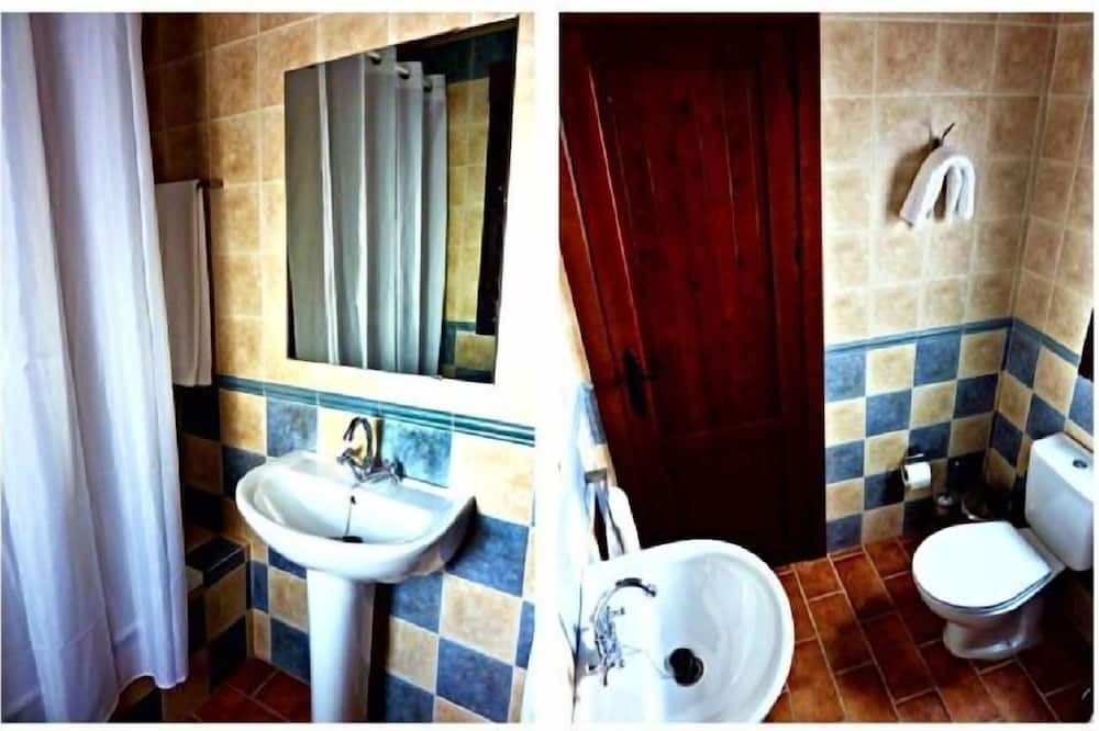 Photo of Bathroom in Cardena