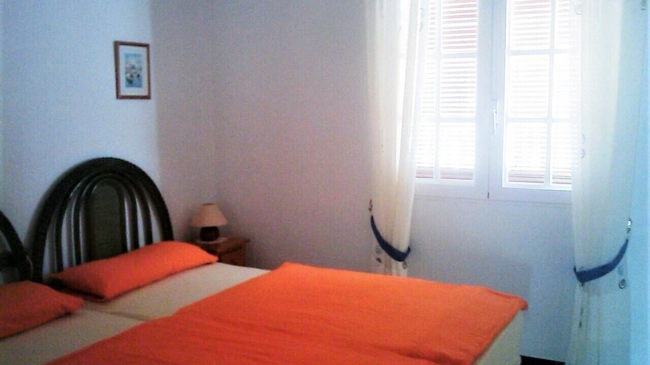 Photo of Bedroom in Los Altos