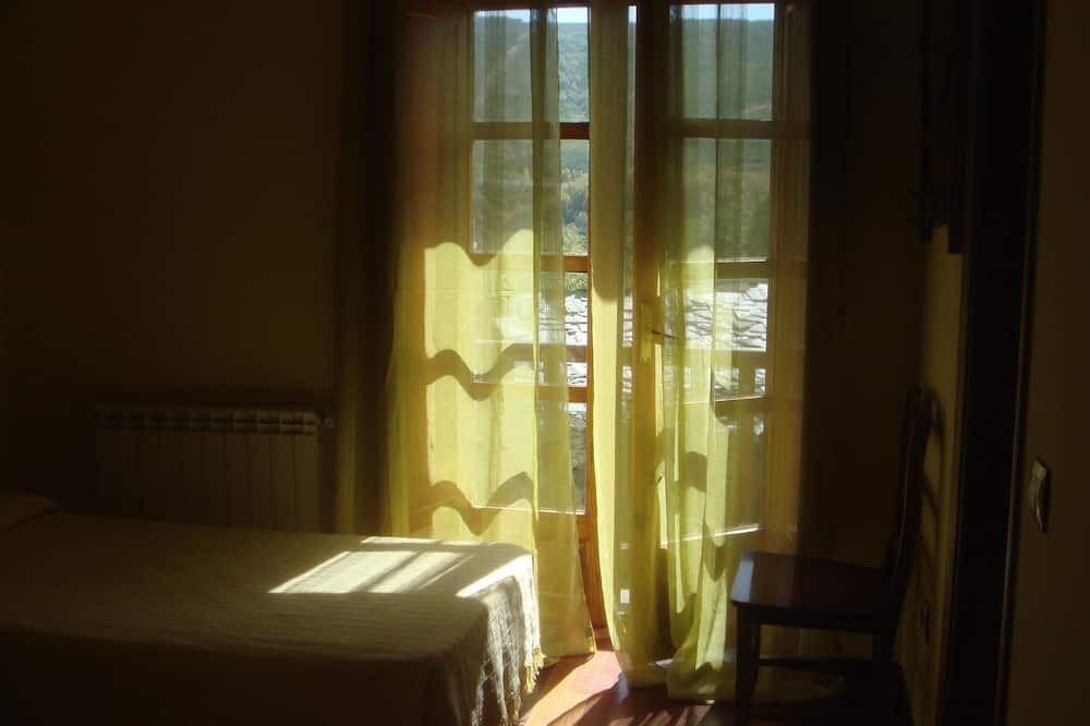 Photo of Bedroom in Lubian