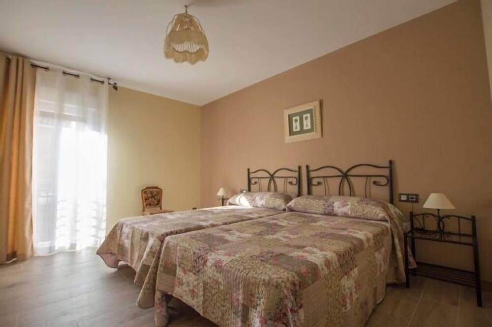 Photo of Bedroom in Obanos