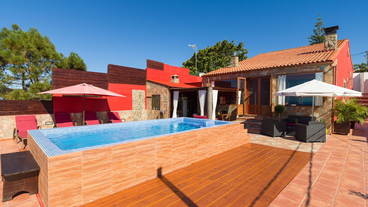 Photo of Outdoor in Moya