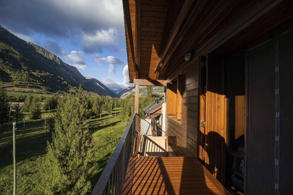 Photo of Patio Balcony in Linsoles
