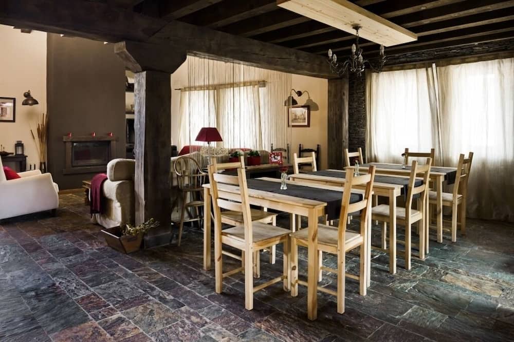 Photo of Kitchen in Majaelrayo