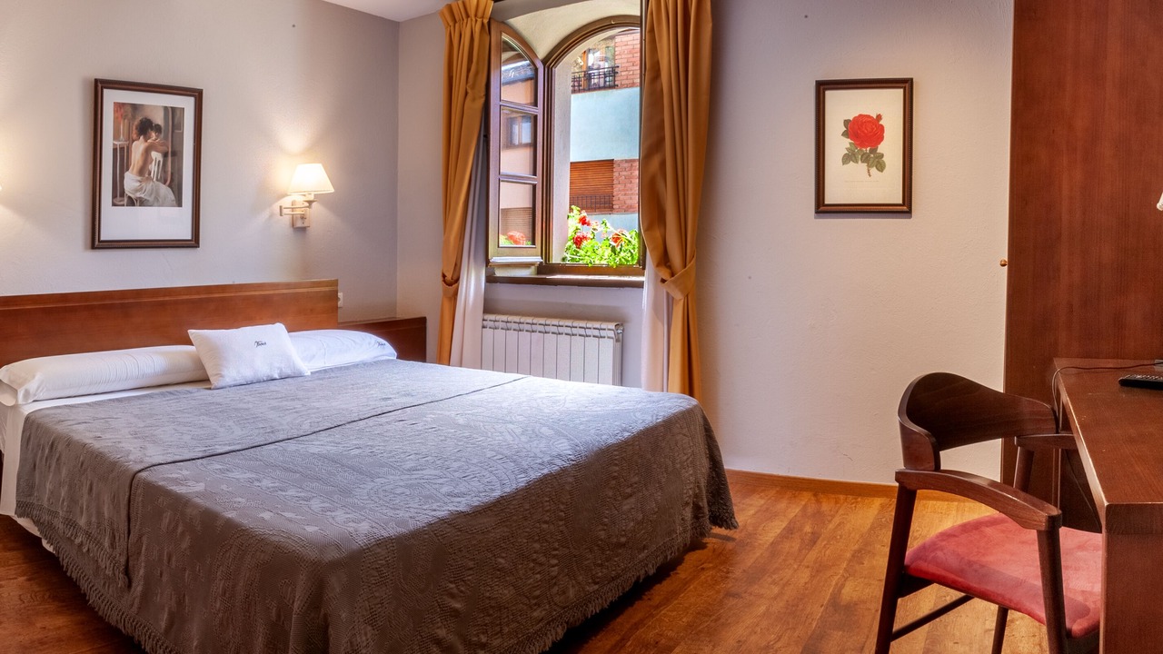 Photo of Bedroom in Llivia
