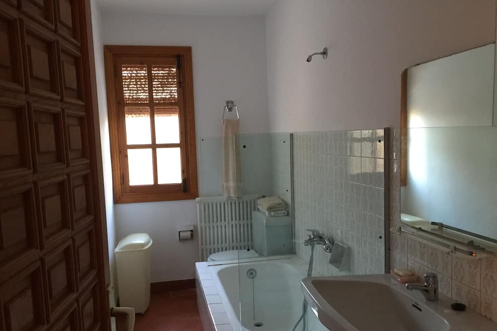 Photo of Bathroom in Cehegin