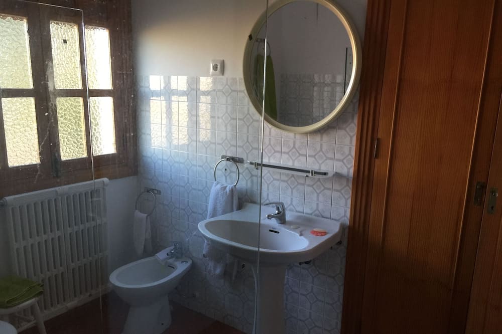 Photo of Bathroom in Cehegin