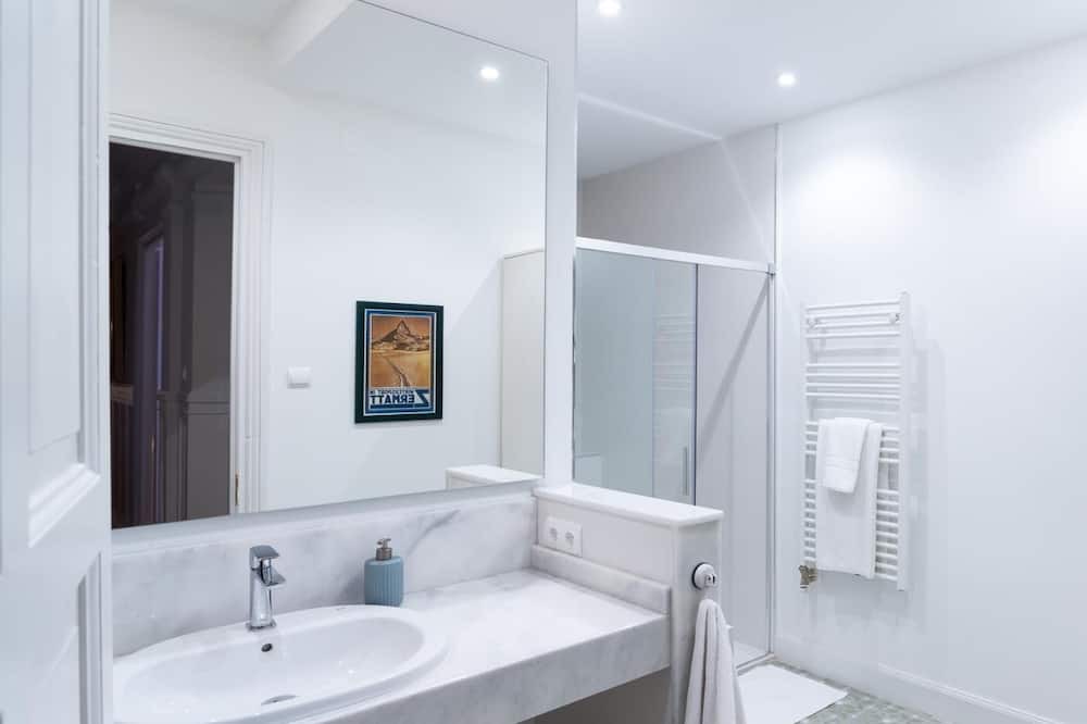 Photo of Bathroom in Leon City Centre