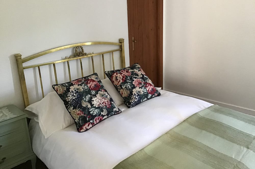 Photo of Bedroom in Callobre