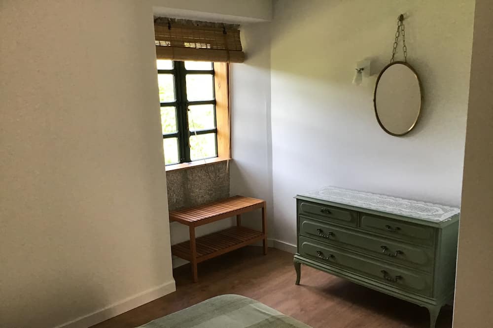 Photo of Bedroom in Callobre