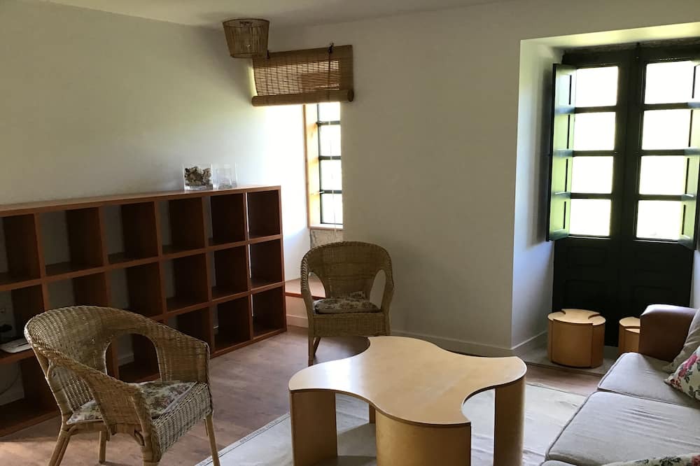 Photo of Livingroom in Callobre