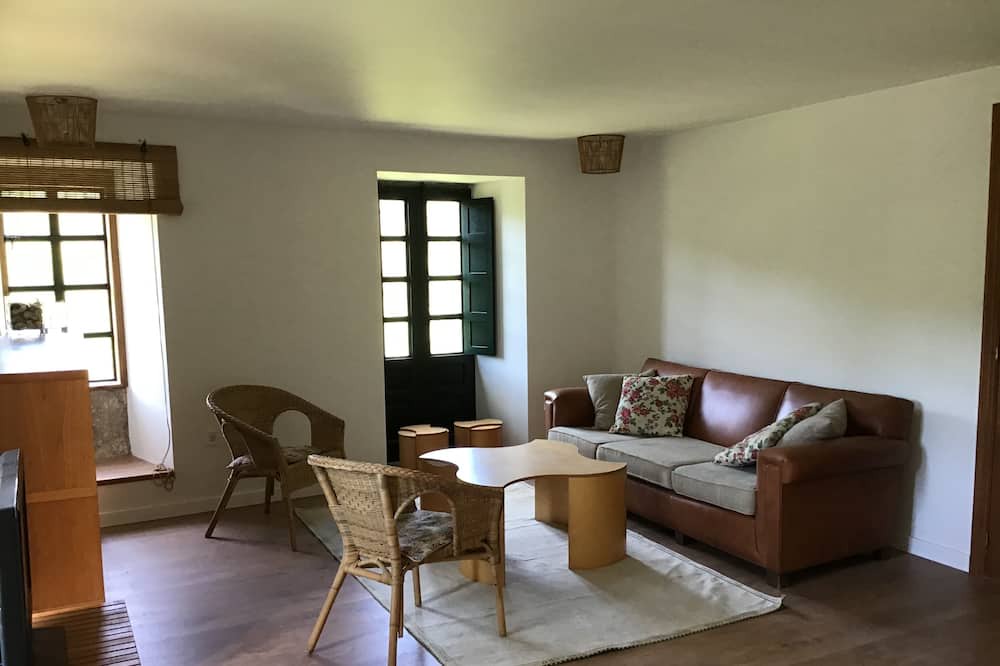 Photo of Livingroom in Callobre