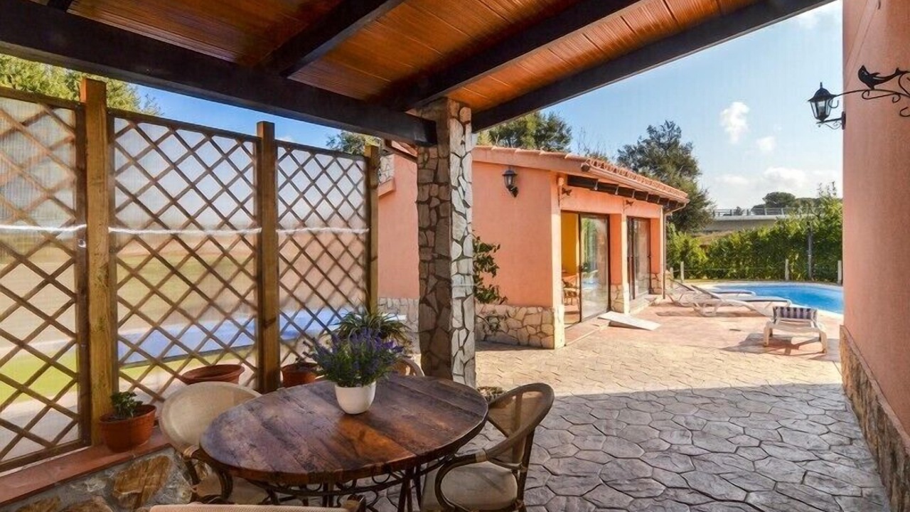 Photo of Outdoor in Can Carbonell