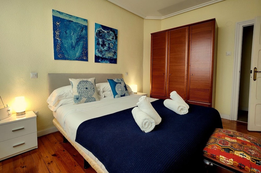 Photo of Bedroom in Haro