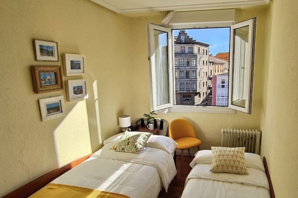 Photo of Bedroom in Haro