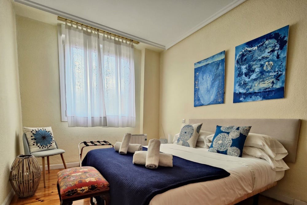 Photo of Bedroom in Haro