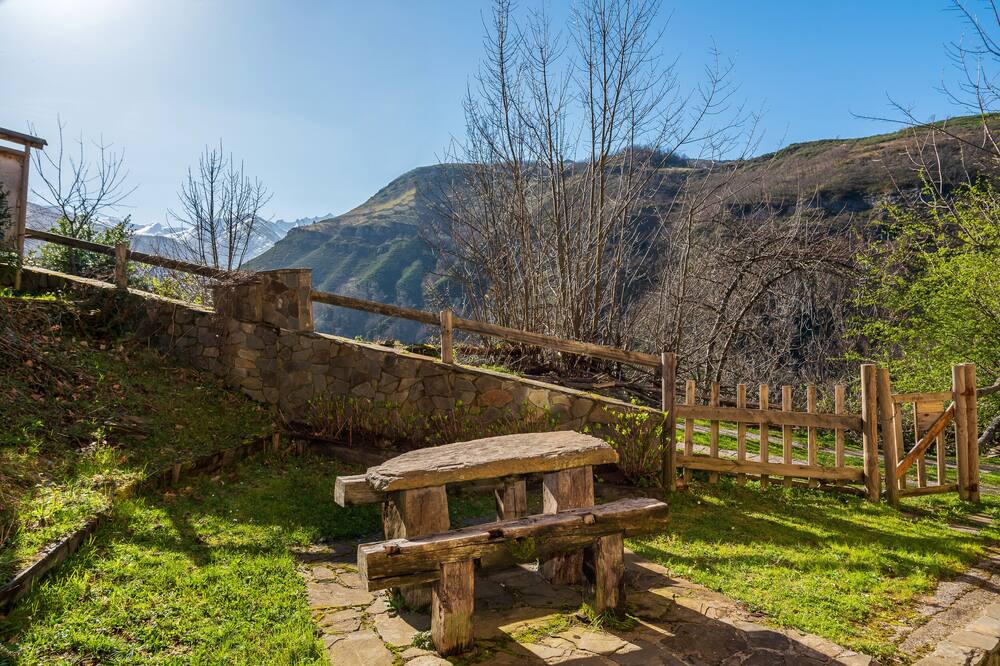 Photo of Outdoor in Llananzanes