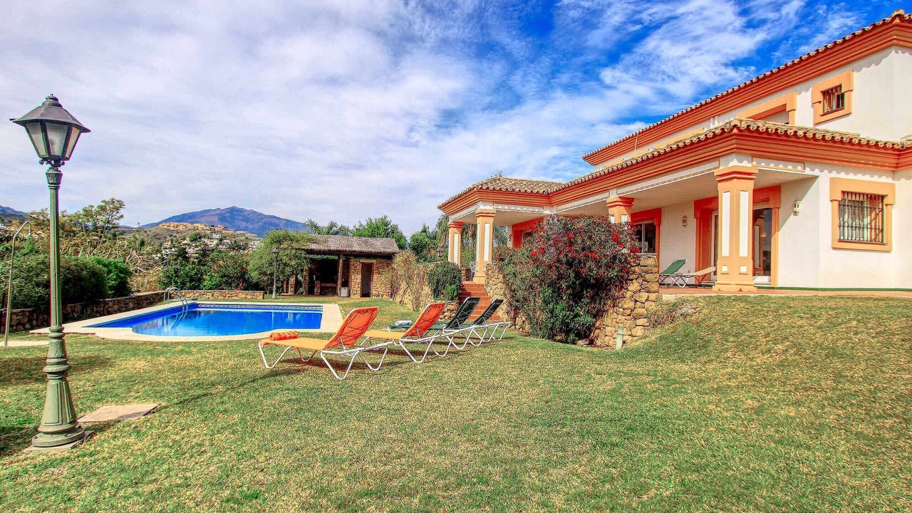 Photo of Outdoor in El Paraiso
