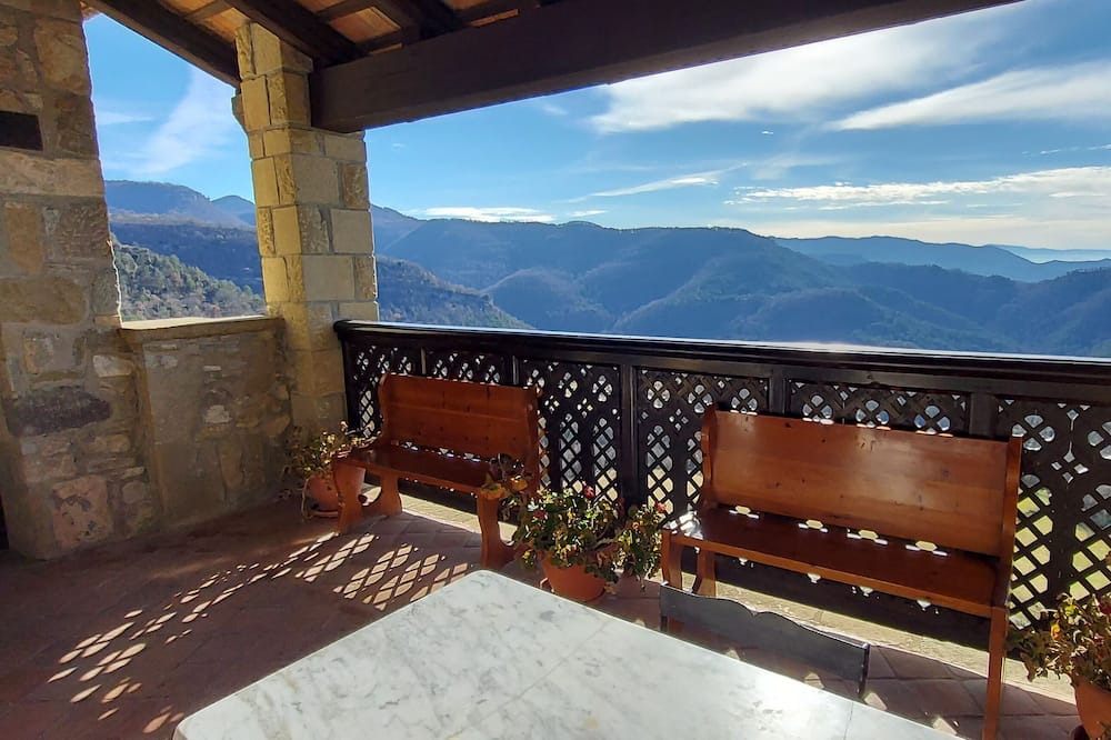 Photo of Patio Balcony in Llaes