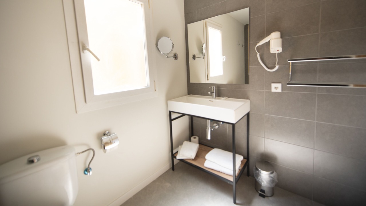 Photo of Bathroom in La Llotja-Born