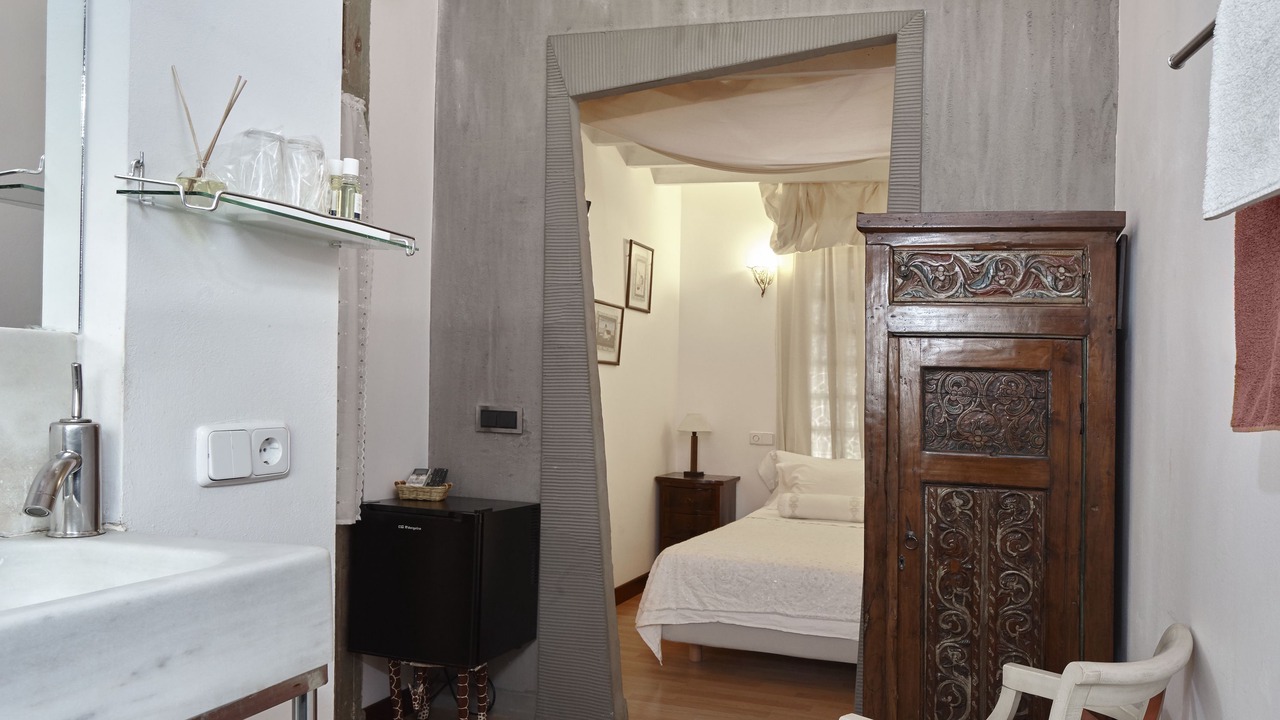 Photo of Bathroom in Ibiza City Centre
