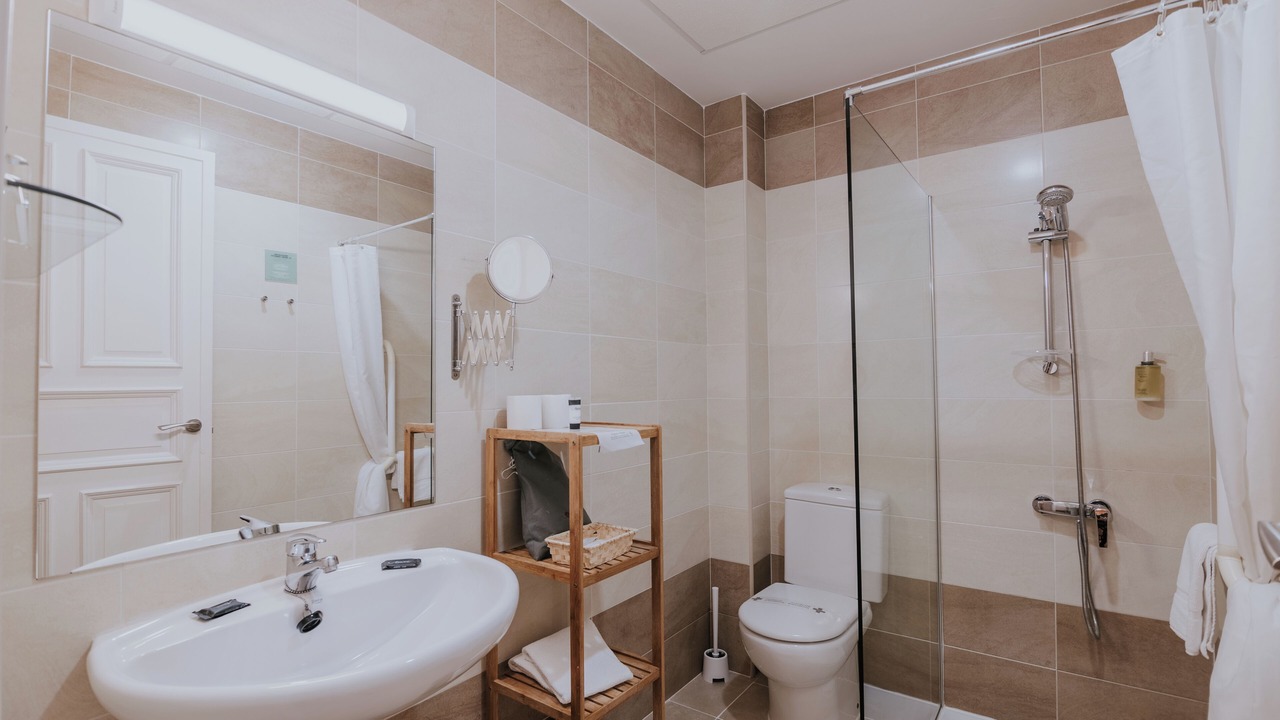 Photo of Bathroom in Haro