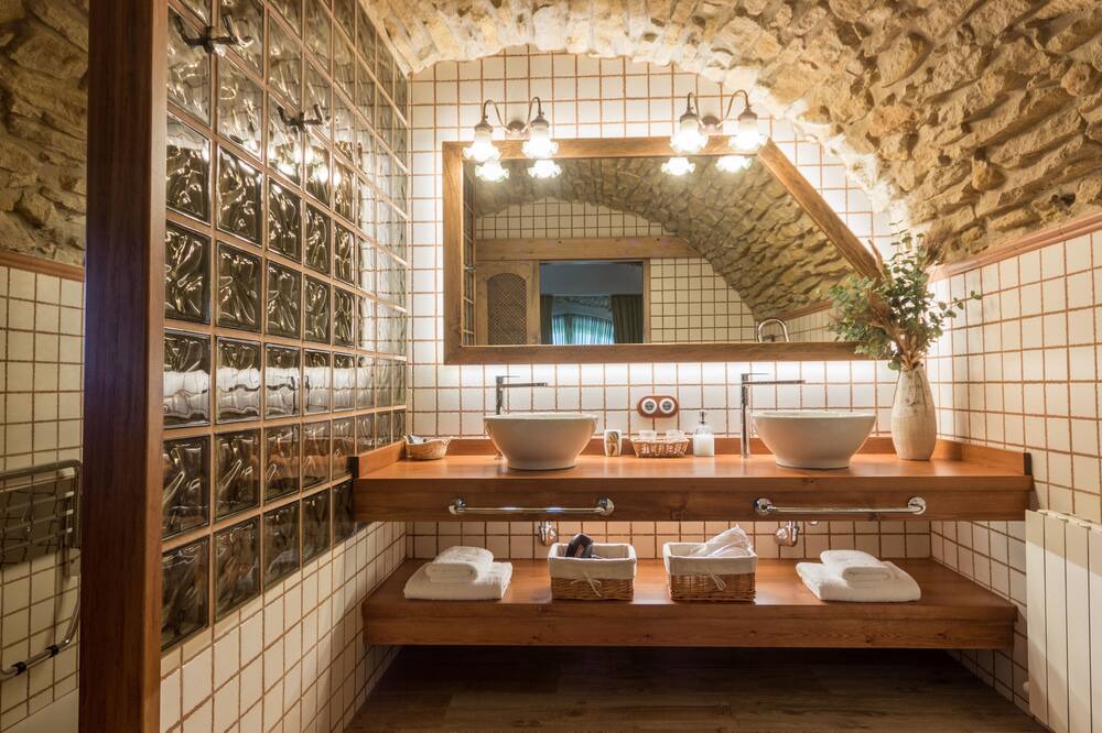 Photo of Bathroom in Forallac