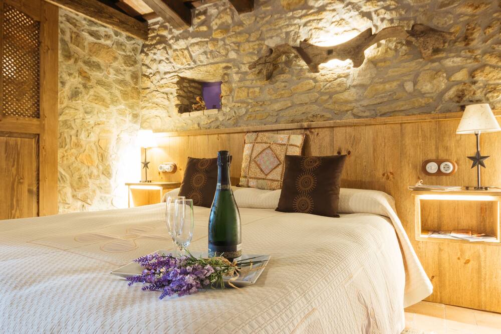 Photo of Bedroom in Forallac