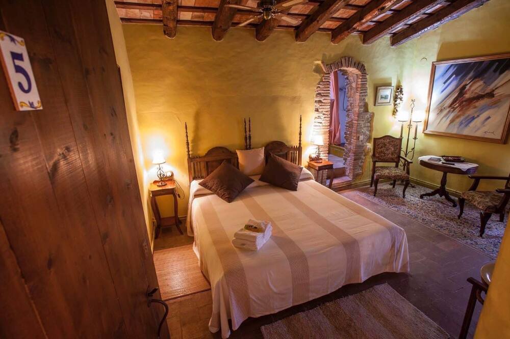 Photo of Bedroom in Forallac