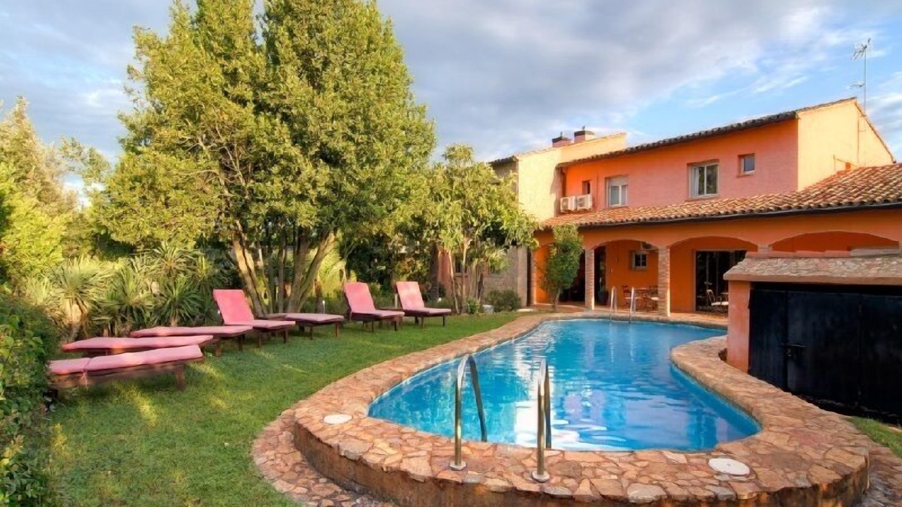 Photo of Outdoor in Peratallada