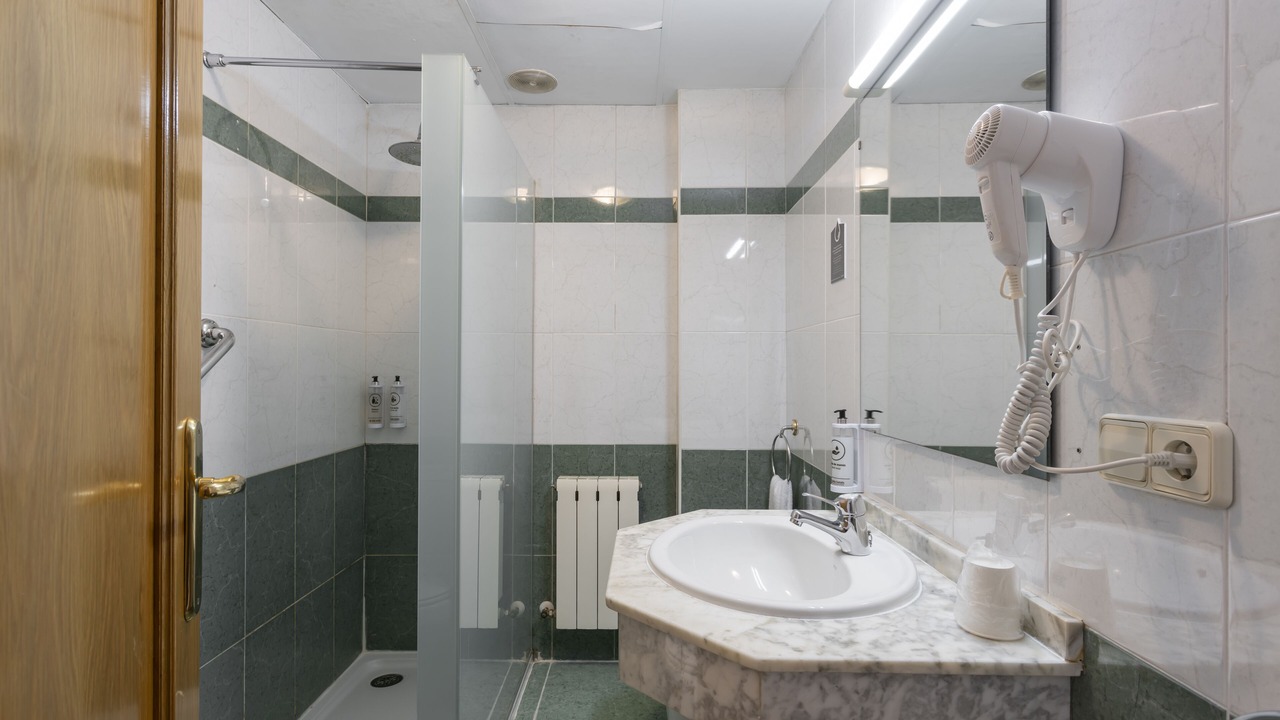 Photo of Bathroom in Toro