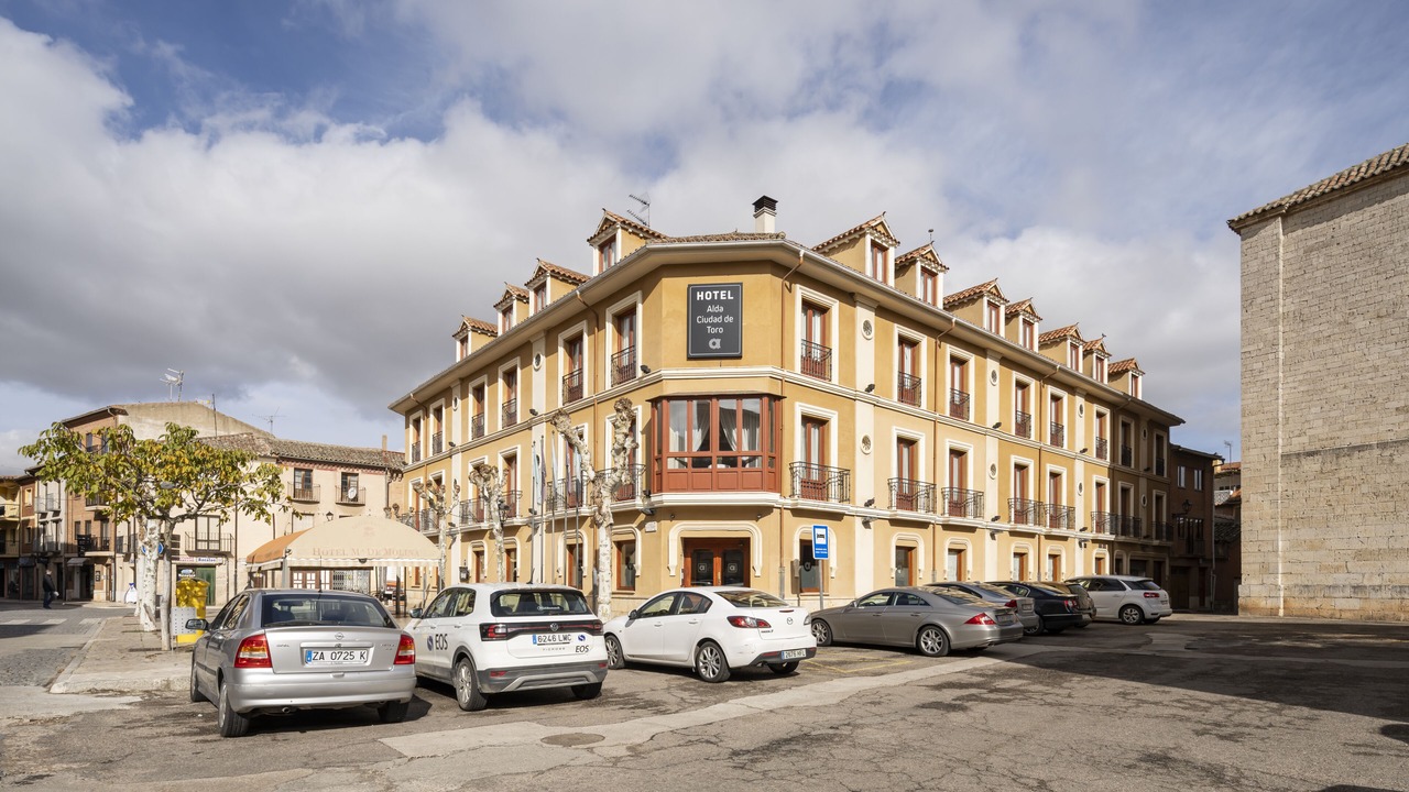 Photo of Outdoor in Toro